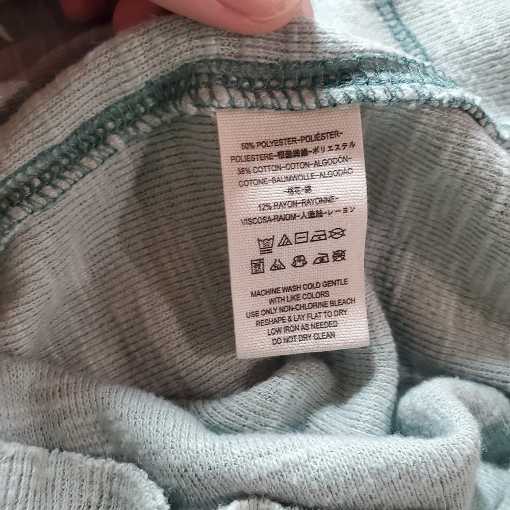 Free People We The Free Tara Split Back Turtleneck Sweater Size Small, Green